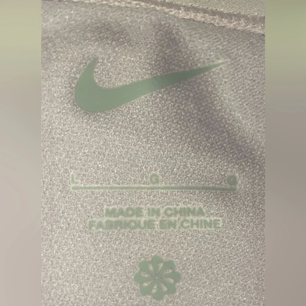 Nike Icon lilac logo One-Piece Swimsuit women’s large - Picture 11 of 11